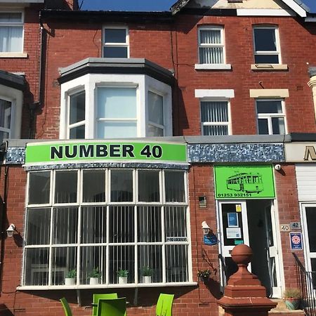 Number 40 - No Multiple Room Bookings Блекпул Екстериор снимка